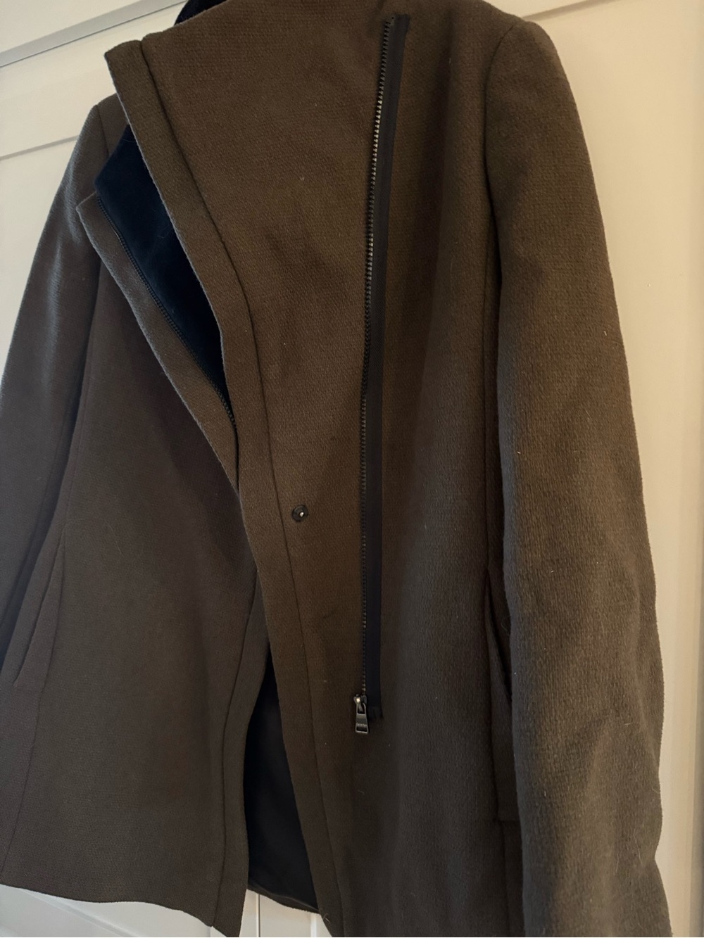 Calvin Klein Wool Blend Asymmetrical Zip Funnel Neck Coat Jacket Size 10 Neutral - Picture 3 of 7